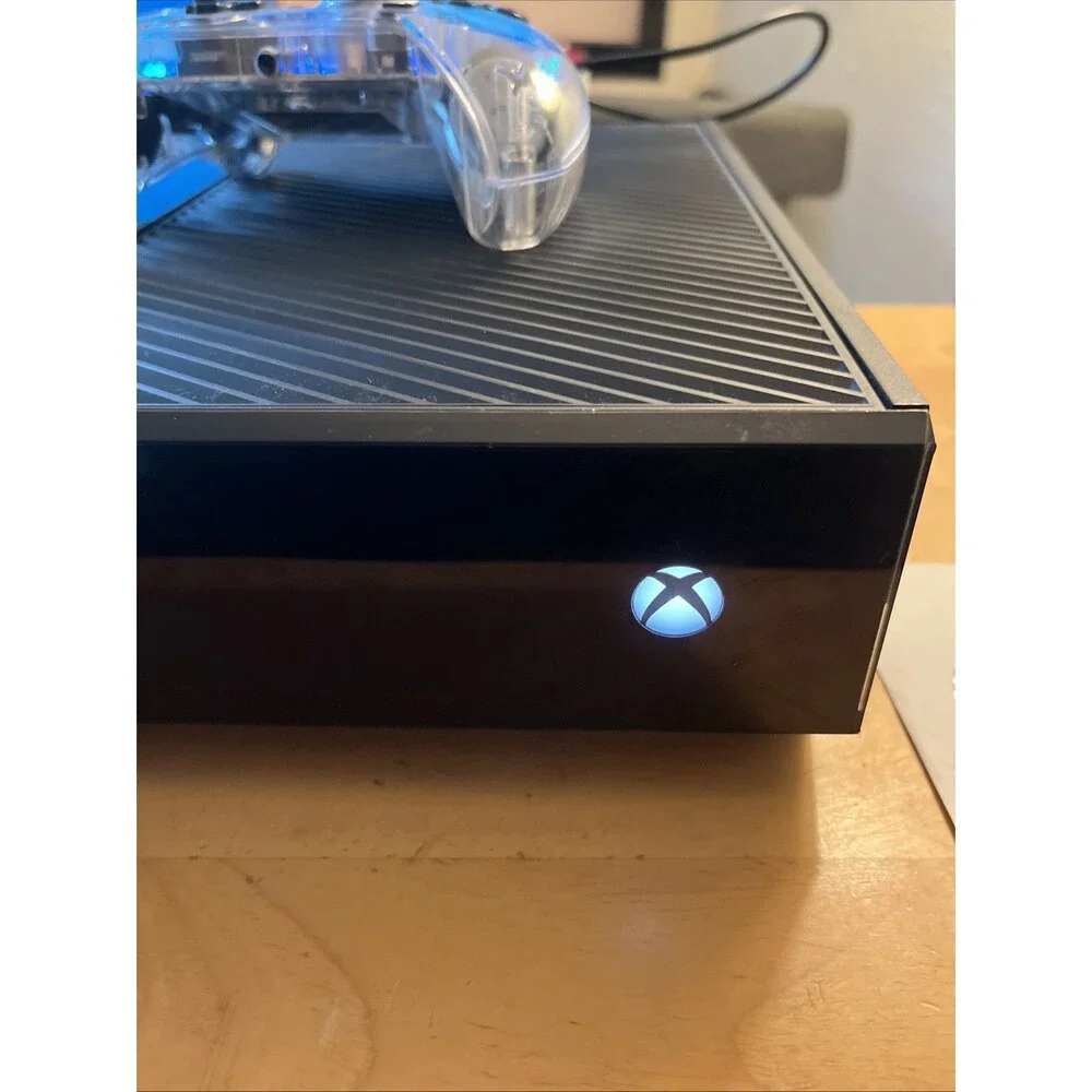 Xbox 360 1540 500GB Bundle with 2 Games Controller Cables Power Adaptor TESTED